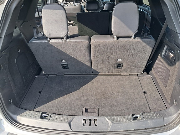 Ford Explorer 29 of 30