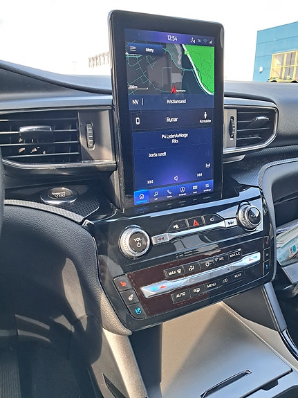 Ford Explorer 16 of 30