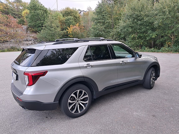 Ford Explorer 7 of 30