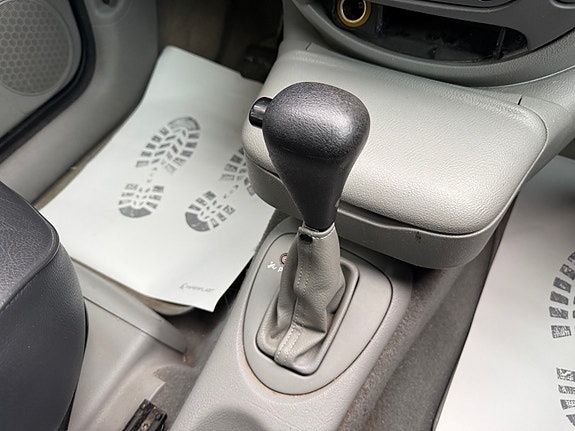 Renault Megane 26 of 30