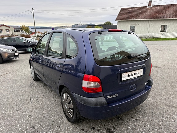 Renault Megane 6 of 30