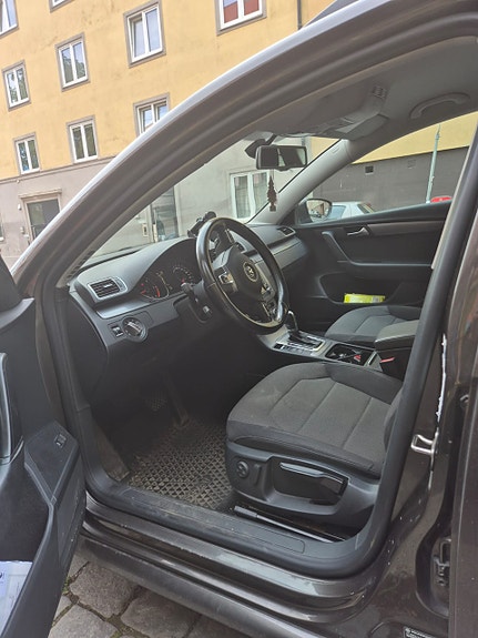 Volkswagen Passat 6 of 8