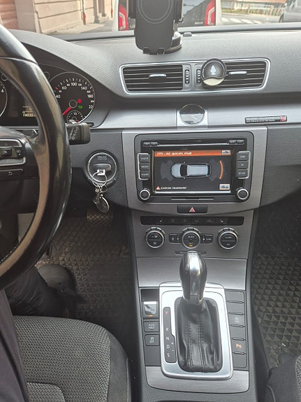 Volkswagen Passat 8 of 8
