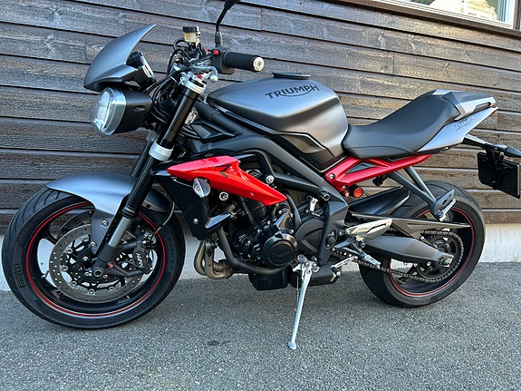 Triumph Street Triple 675 R (UNIK KM STAND) 5 of 9