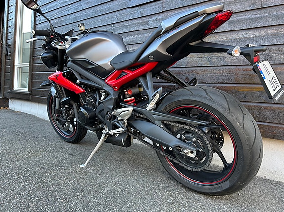 Triumph Street Triple 675 R (UNIK KM STAND) 6 of 9