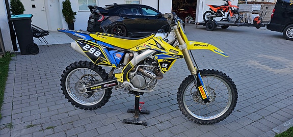 Suzuki RMZ 250 3 of 16