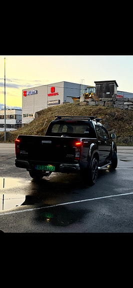 Isuzu D-max 4 of 8