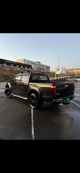 Isuzu D-max 5 of 8