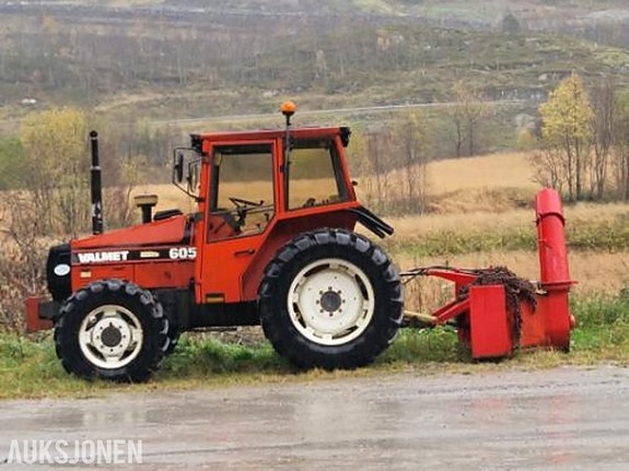 Valtra 605 TURBO - MVA FRI TRAKTOR MED ORKEL FRES 2 of 19