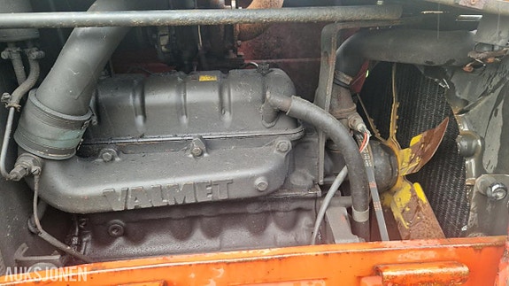 Valtra 605 TURBO - MVA FRI TRAKTOR MED ORKEL FRES 17 of 19