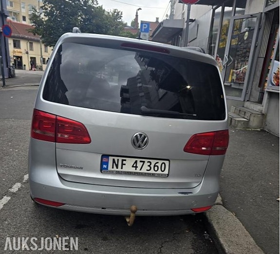 Volkswagen Touran 3 of 22