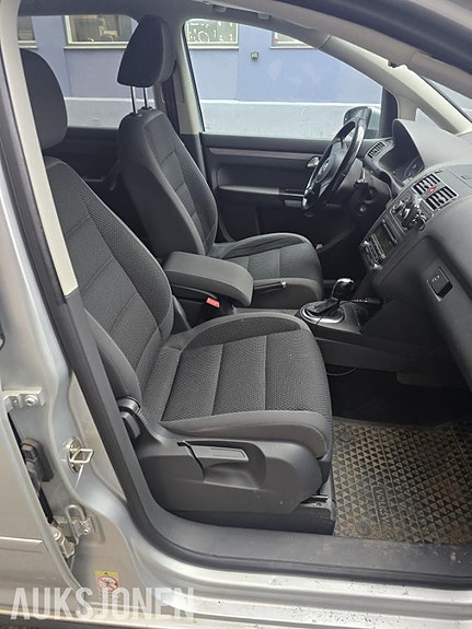 Volkswagen Touran 11 of 22