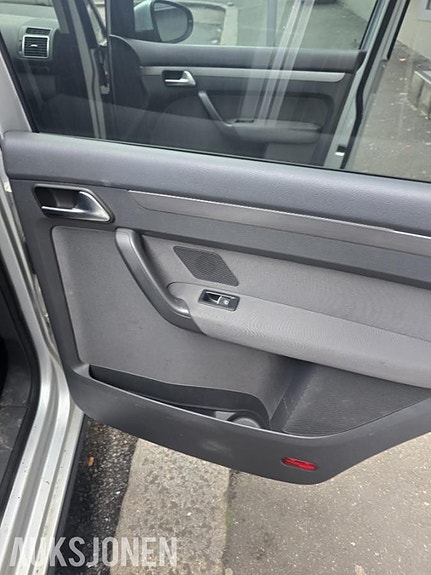 Volkswagen Touran 15 of 22