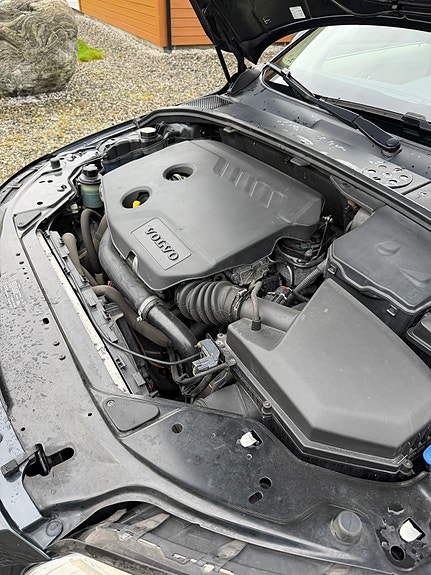 Volvo V70 7 of 9