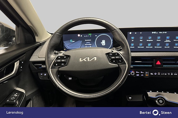 Kia EV6 16 of 28