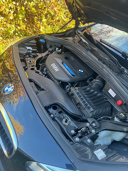 BMW 225xe 10 of 11