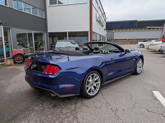 Ford Mustang 15 of 30
