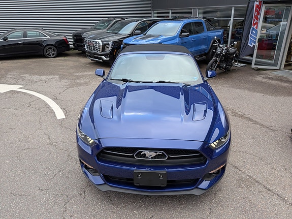 Ford Mustang 10 of 30