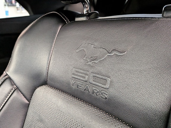 Ford Mustang 21 of 30