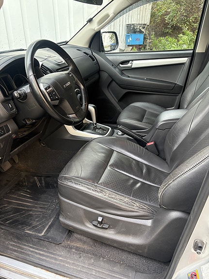 Isuzu D-max 8 of 16