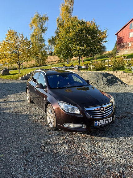 Opel Insignia 2 of 10