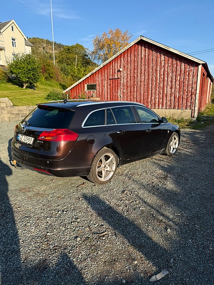 Opel Insignia 3 of 10