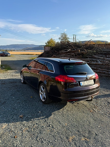 Opel Insignia 4 of 10