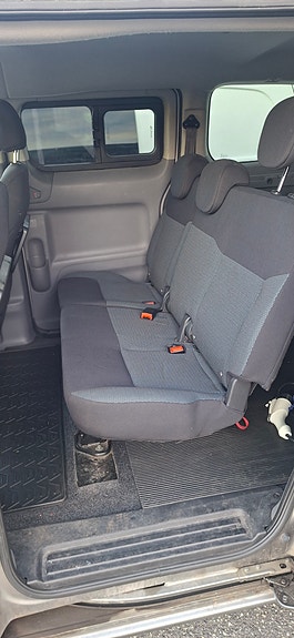 Nissan e-NV200 6 of 8