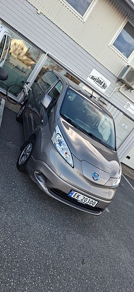 Nissan e-NV200 3 of 8