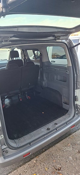 Nissan e-NV200 7 of 8