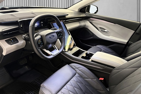 Ford Explorer 13 of 30