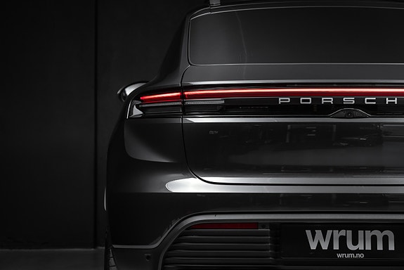 Porsche Macan 20 of 30