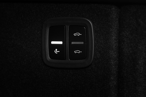 Porsche Macan 28 of 30