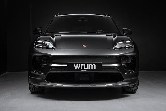 Porsche Macan 6 of 30