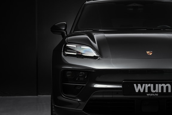 Porsche Macan 7 of 30