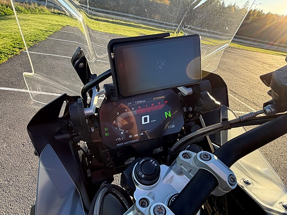 BMW R 1250 GS Adventure Triple Black 8 of 9