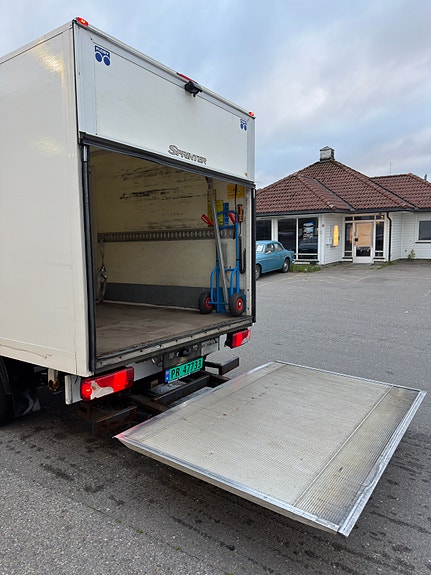 Mercedes-Benz Sprinter 316 13 of 15