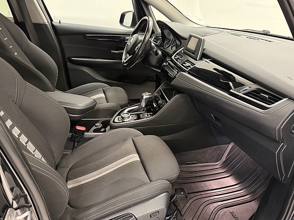 BMW 225xe 21 of 30