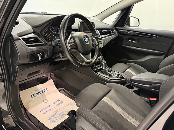 BMW 225xe 16 of 30