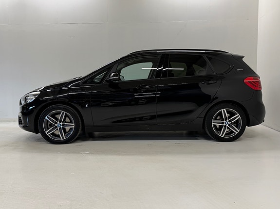 BMW 225xe 9 of 30