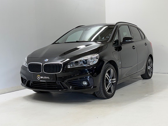 BMW 225xe 3 of 30