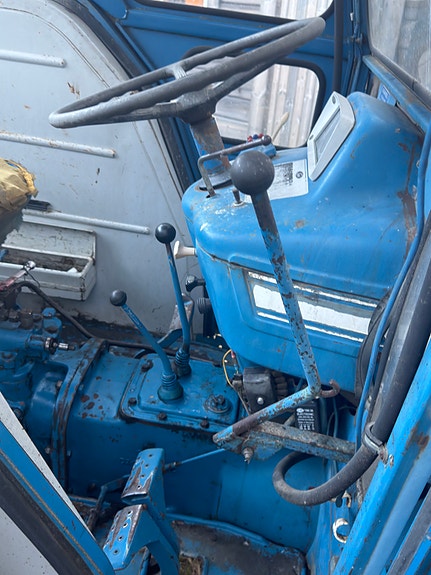 Ford 4000 5 of 7