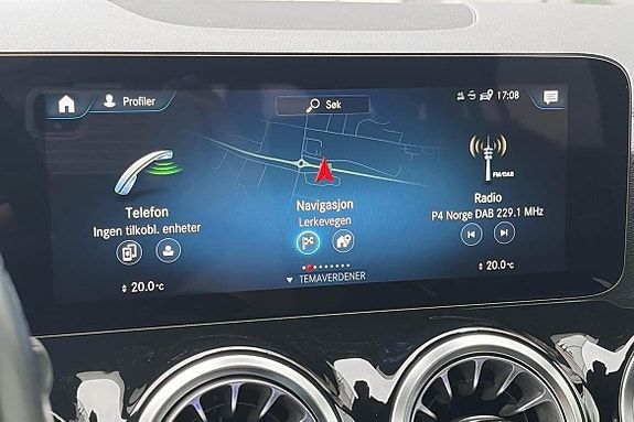 Mercedes-Benz EQA300 8 of 15
