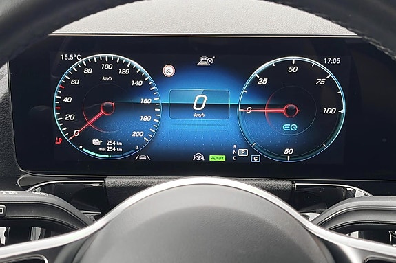 Mercedes-Benz EQA300 7 of 15