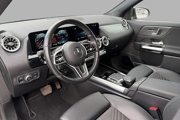 Mercedes-Benz EQA300 5 of 15