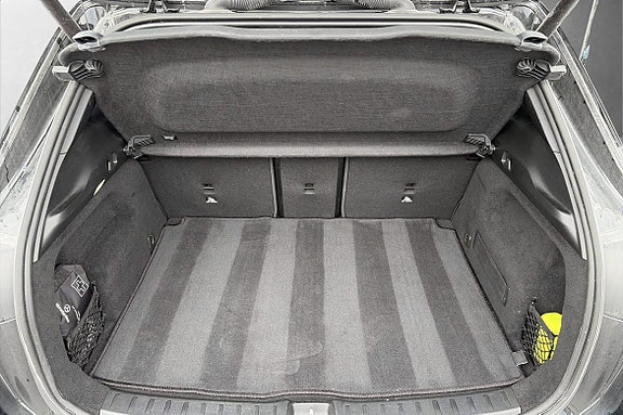 Mercedes-Benz EQA300 14 of 15