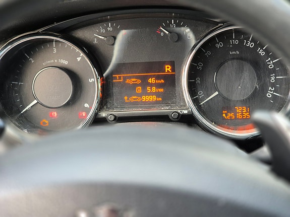 Peugeot 5008 9 of 12