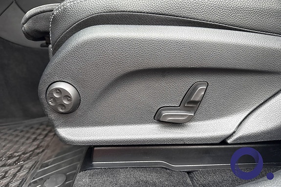 Mercedes-Benz GLC220 d 26 of 28