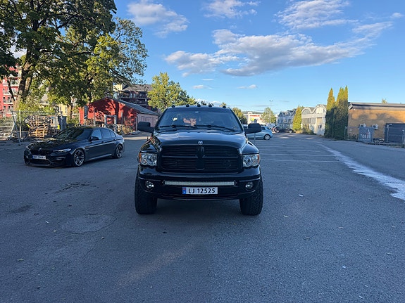 Dodge RAM 2500 7 of 23