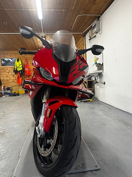 BMW S 1000 RR 2 of 5